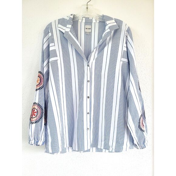 Nic & Zoe Embroidered Blue Beachy Striped Tomato Girl MEDIUM Button UP Shirt - Picture 2 of 7